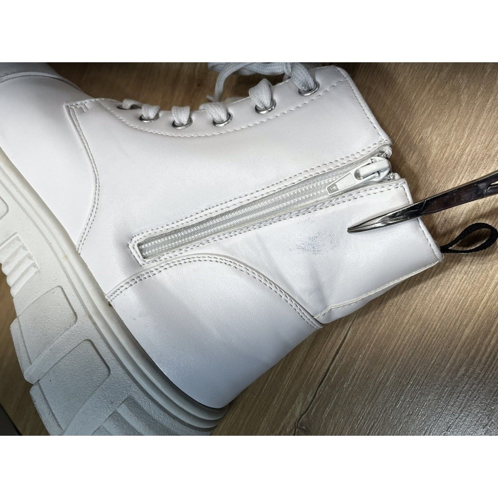 Koi‎ Footwear Women's Platform Ankle Boots Size 9 White Lace Up Lug Sole - Picture 13 of 16